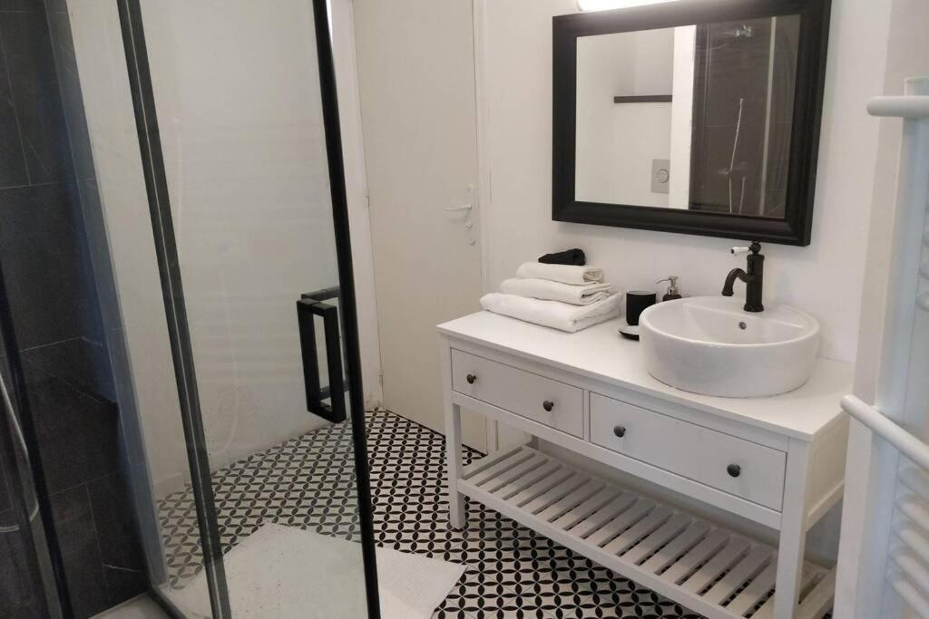 Photo of Bathroom in Montpinchon