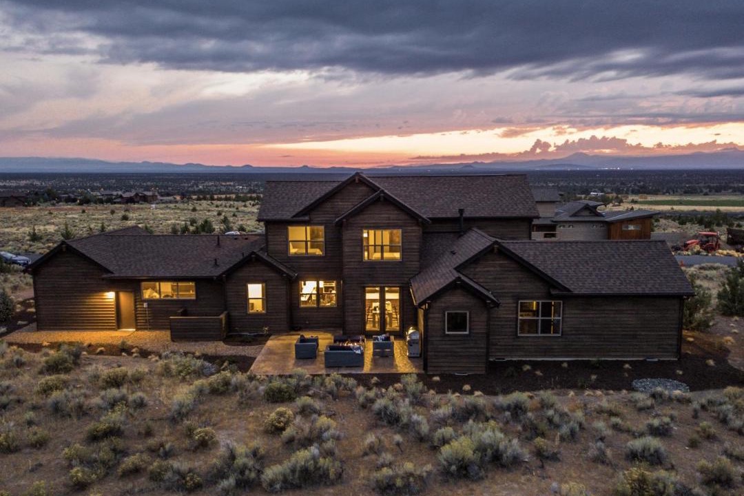 Photo of Buildings in Powell Butte