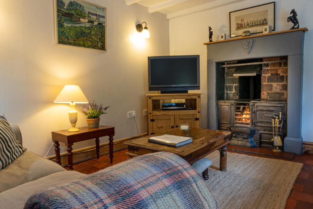 Photo of Livingroom in Alstonfield