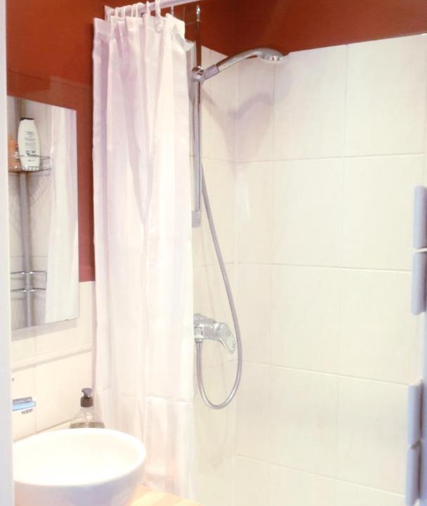 Photo of Bathroom in Silly-Gallieni