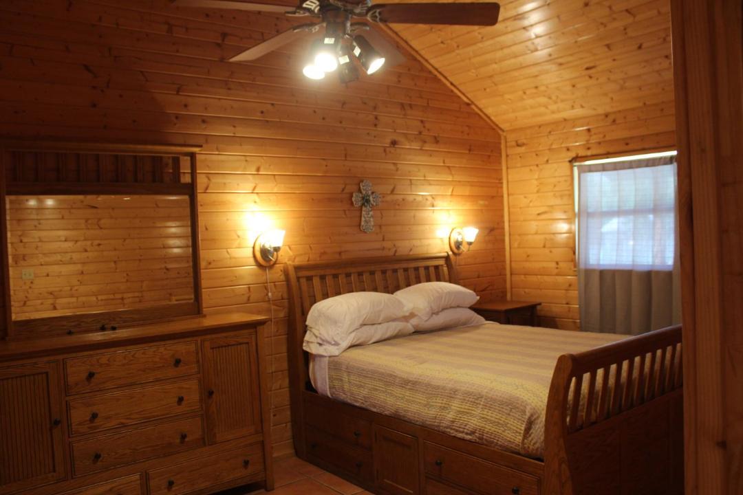 Photo of Bedroom in Leakey