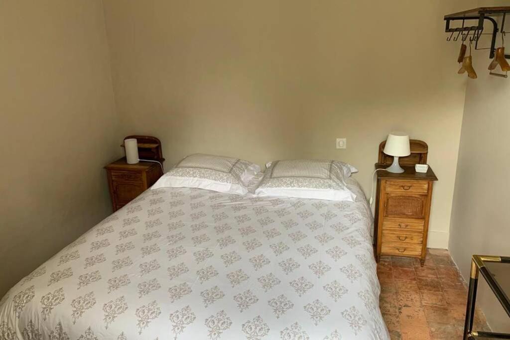 Photo of Others in Chenille-Change