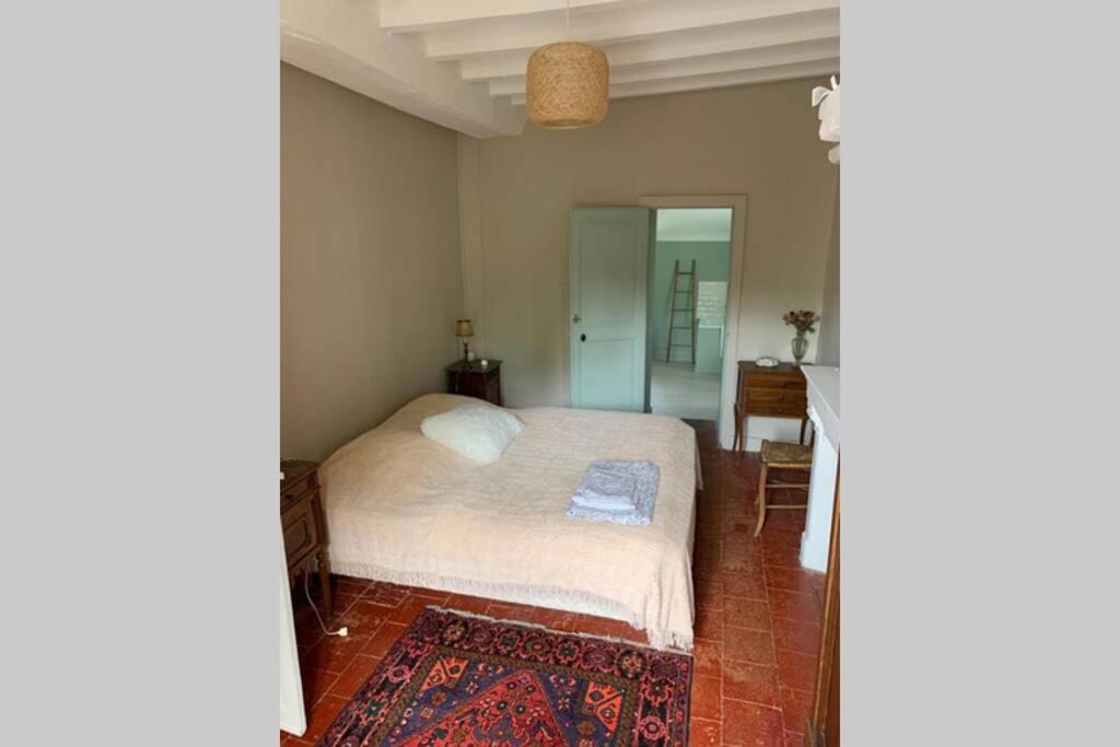 Photo of Others in Chenille-Change