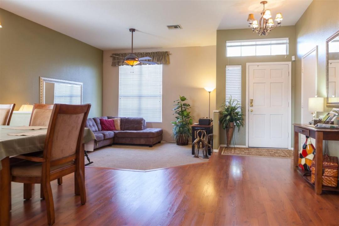 Photo of Livingroom in Ocotillo