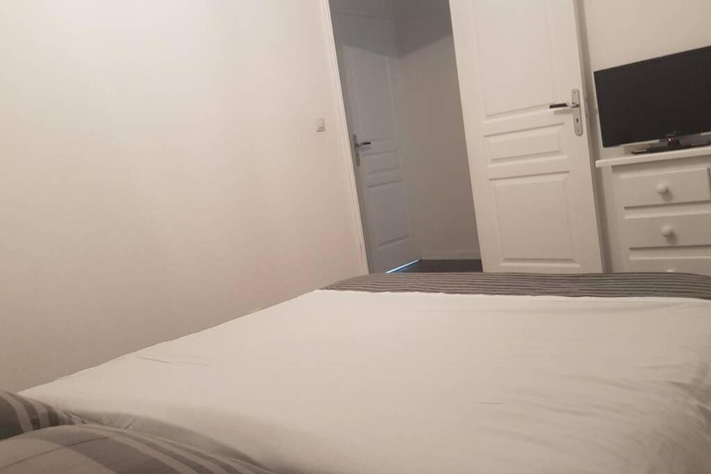 Photo of Bedroom in Grez-en-Bouere