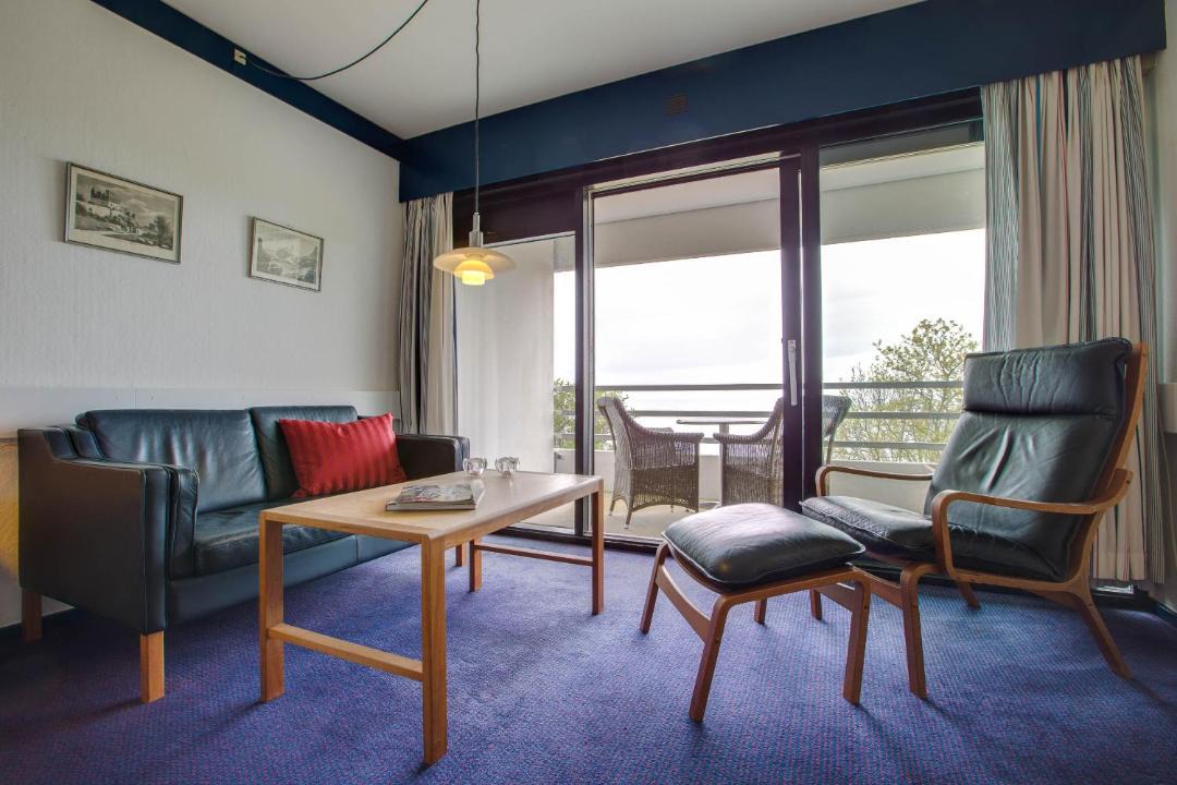 Photo of Others in Ronne