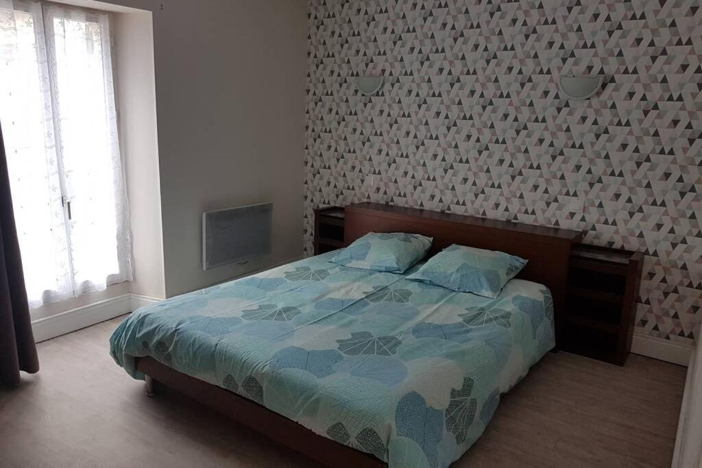 Photo of Bedroom in Aubeterre-sur-Dronne