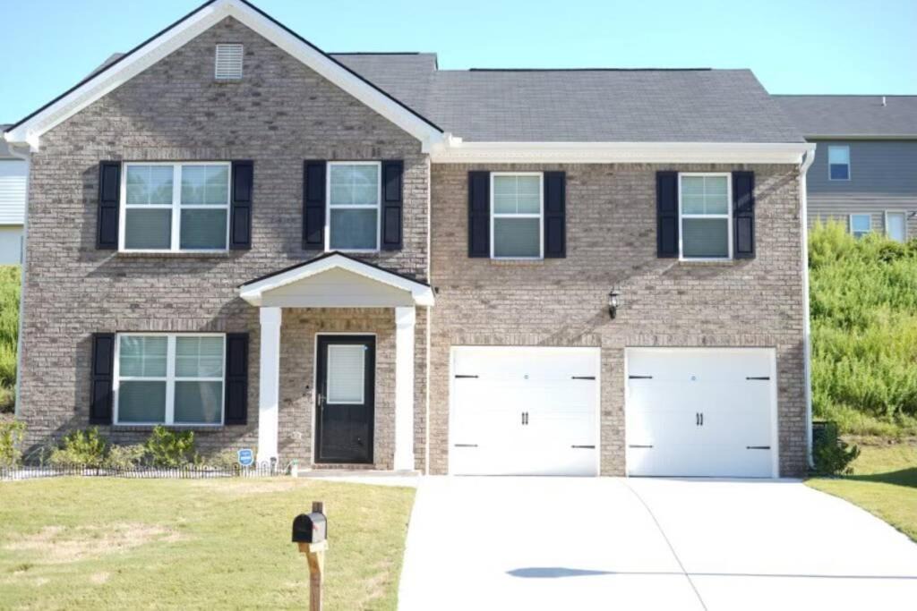 Photo of Buildings in Church Street