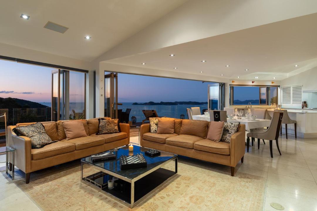 Photo of Others in Russell