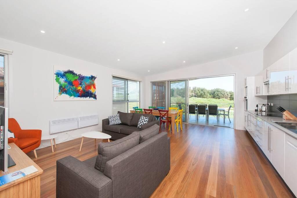 Photo of Others in Anna Bay