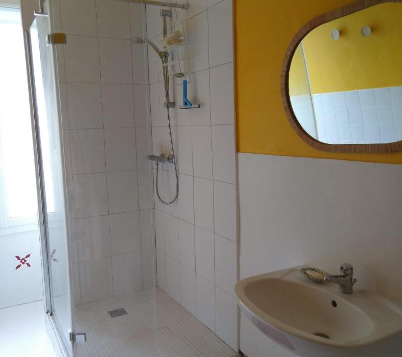 Photo of Bathroom in Revin