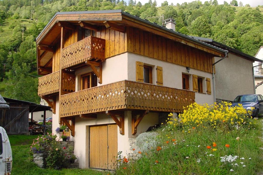 Photo of Buildings in Nancroit