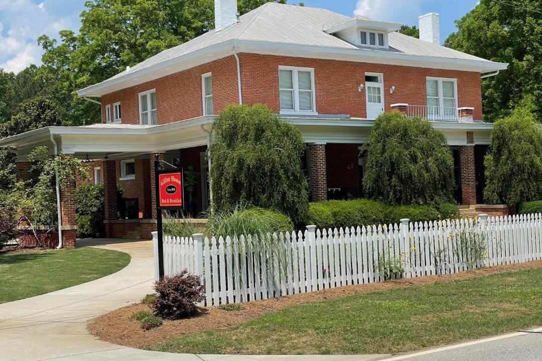 Photo of Others in Maxeys