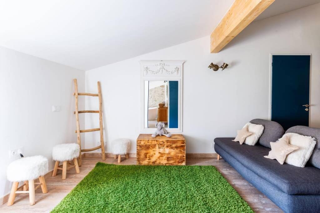 Photo of Others in Roche-Saint-Secret