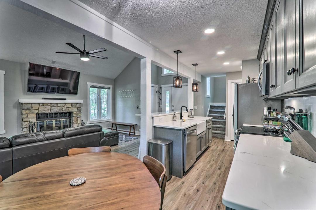 Photo of Others in White Haven