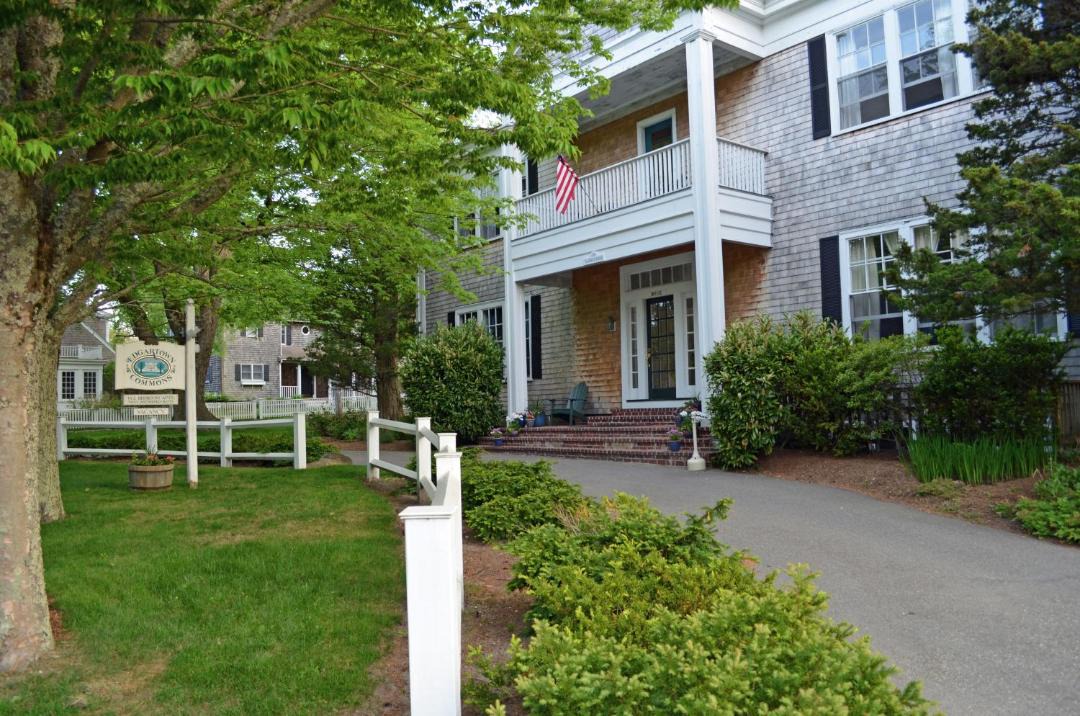 Photo of Others in Edgartown