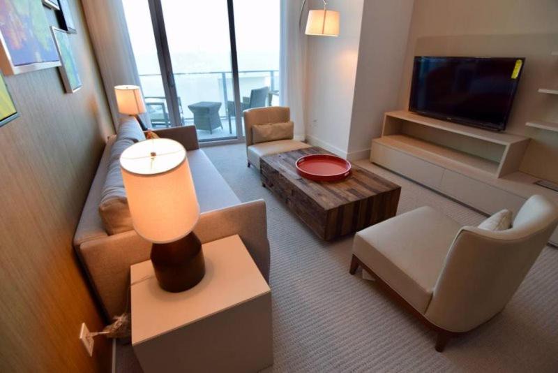 Photo of Livingroom in Hollywood South Central Beach