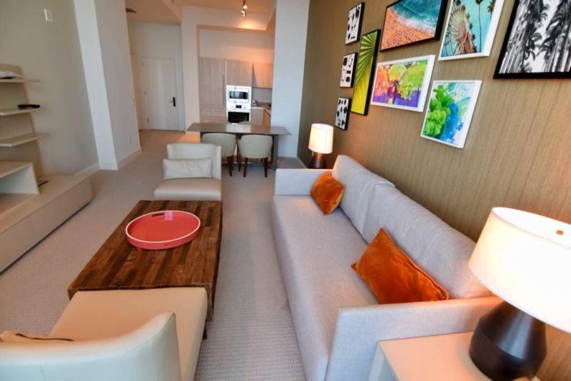 Photo of Livingroom in Hollywood South Central Beach