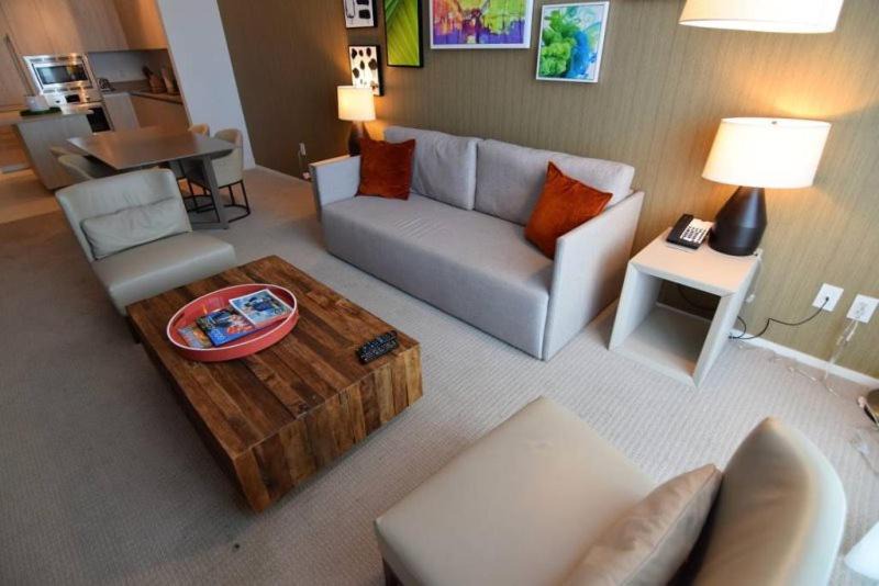 Photo of Livingroom in Hollywood South Central Beach