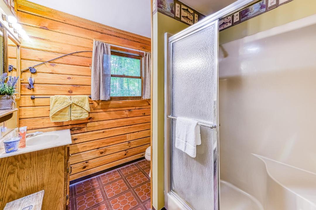Photo of Bathroom in Sky Valley
