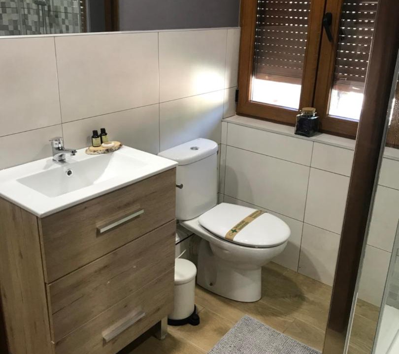 Photo of Bathroom in Cires