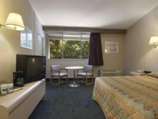 Photo of Others in Liberty