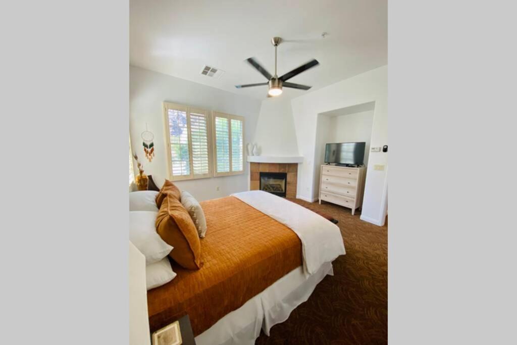 Photo of Bedroom in La Quinta