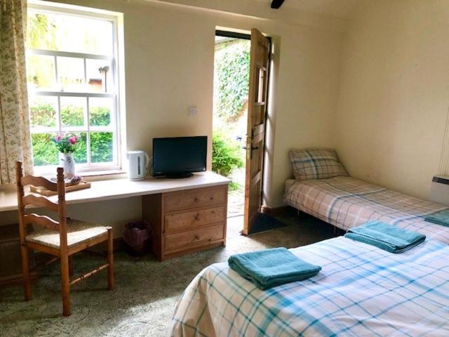 Photo of Others in Etchinghill