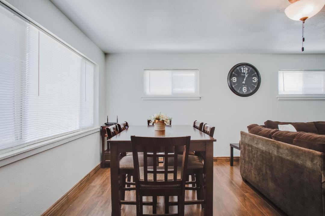 Photo of Livingroom in Springville