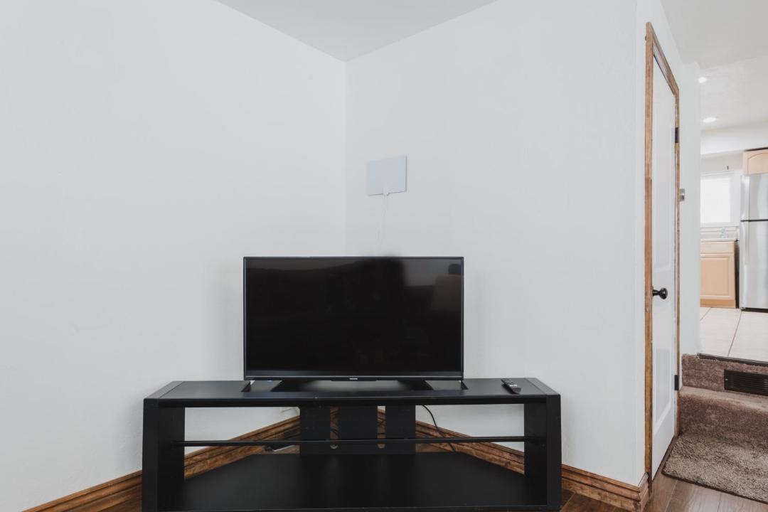 Photo of Livingroom in Springville