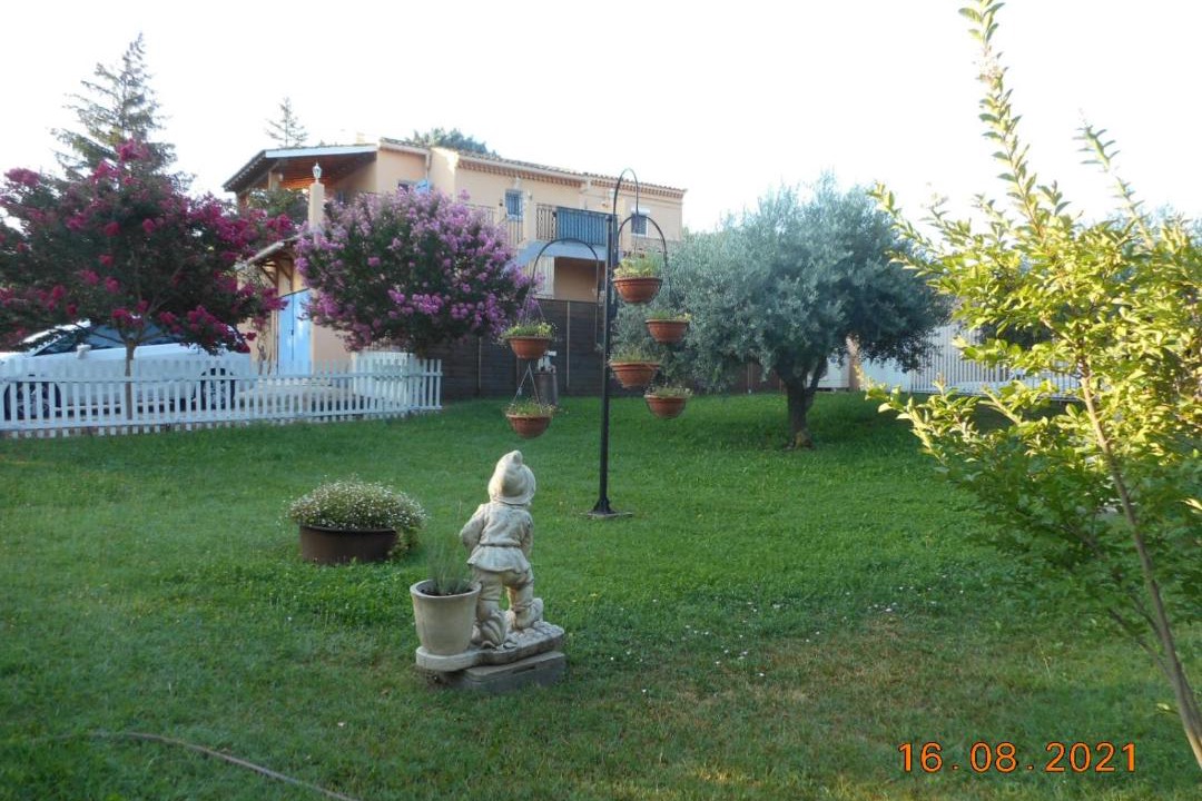 Photo of Others in Malaucene