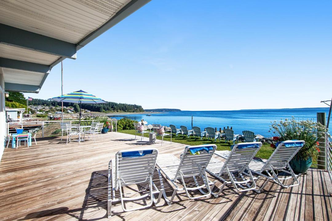 Photo of Others in Clinton