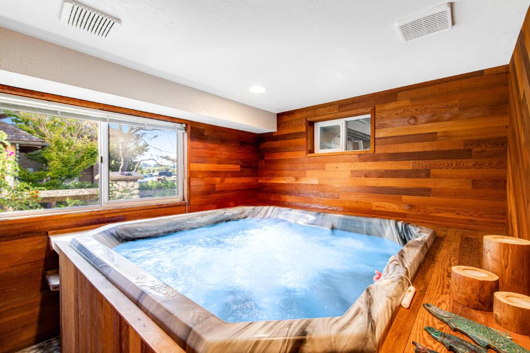 Photo of Others in Clinton