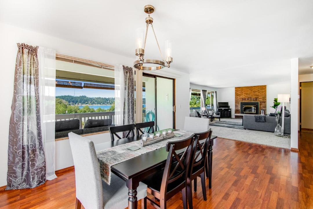 Photo of Others in Freeland