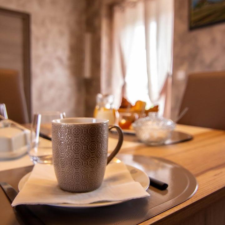 Photo of Others in Tanis