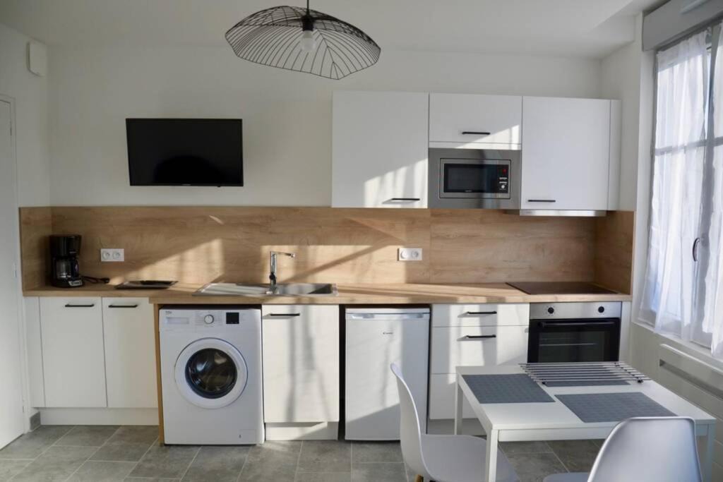 Photo of Others in Avoine