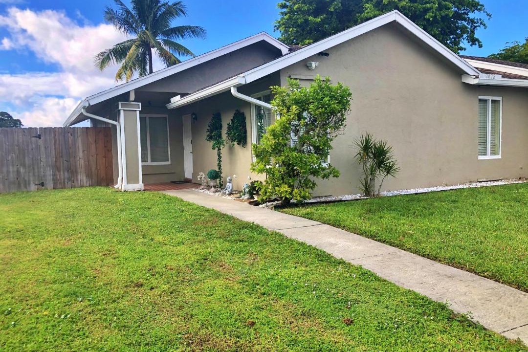 Photo of Others in Royal Palm Beach