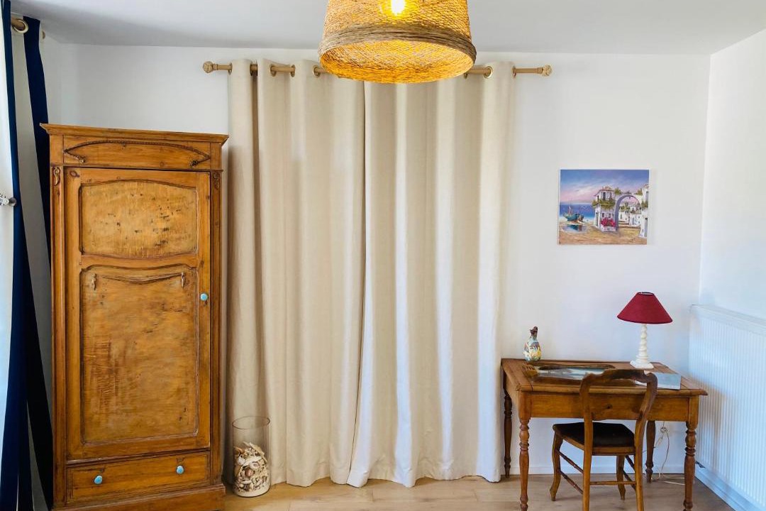 Photo of Others in Felines-Termenes