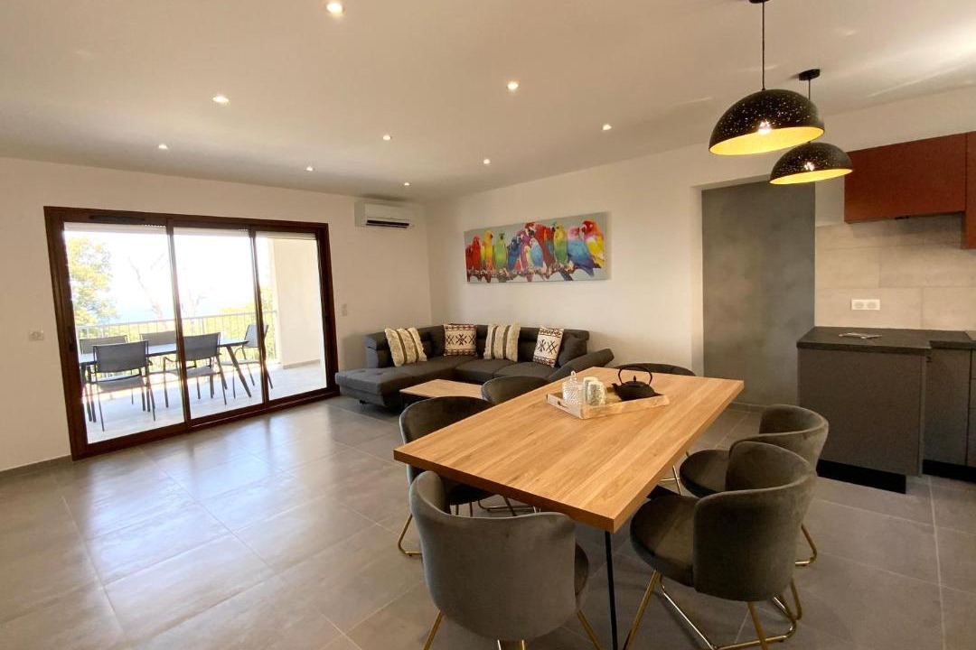 Photo of Others in Monticello