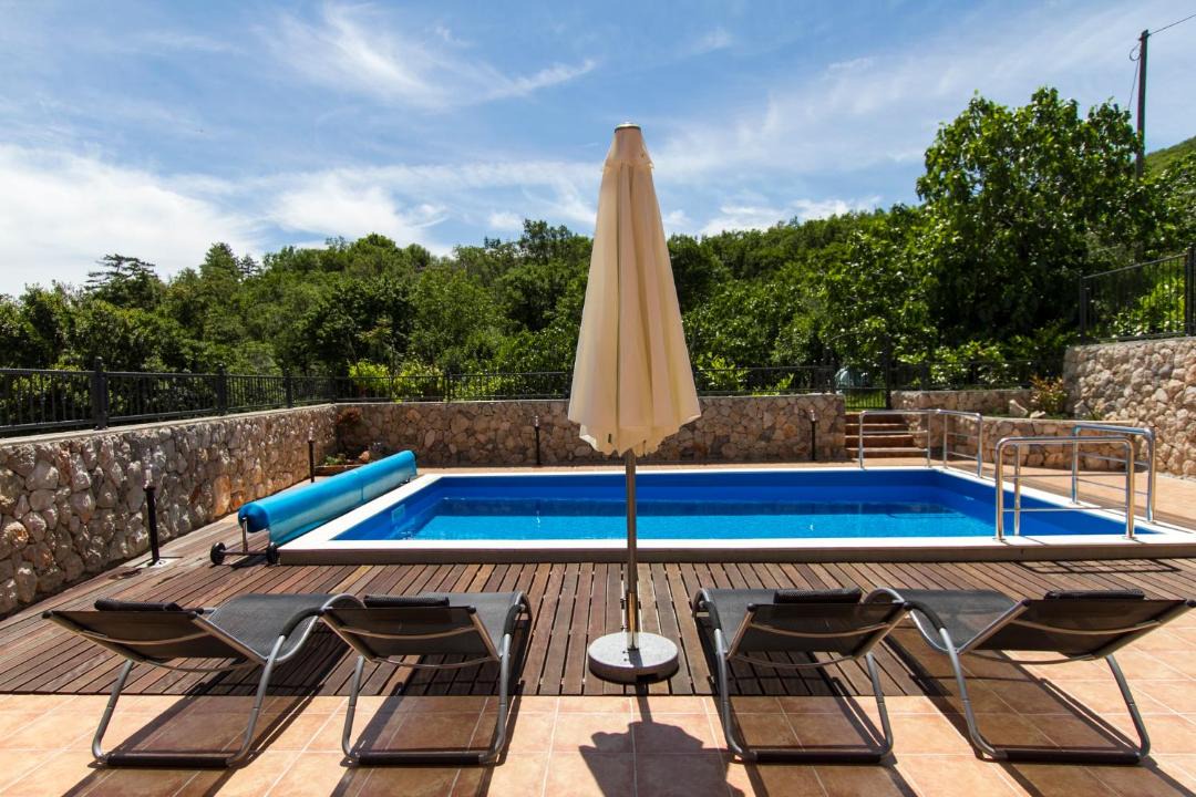 Photo of Patio Balcony in Brsec