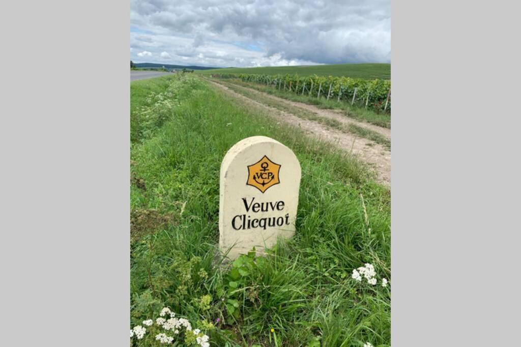 Photo of Others in Ay