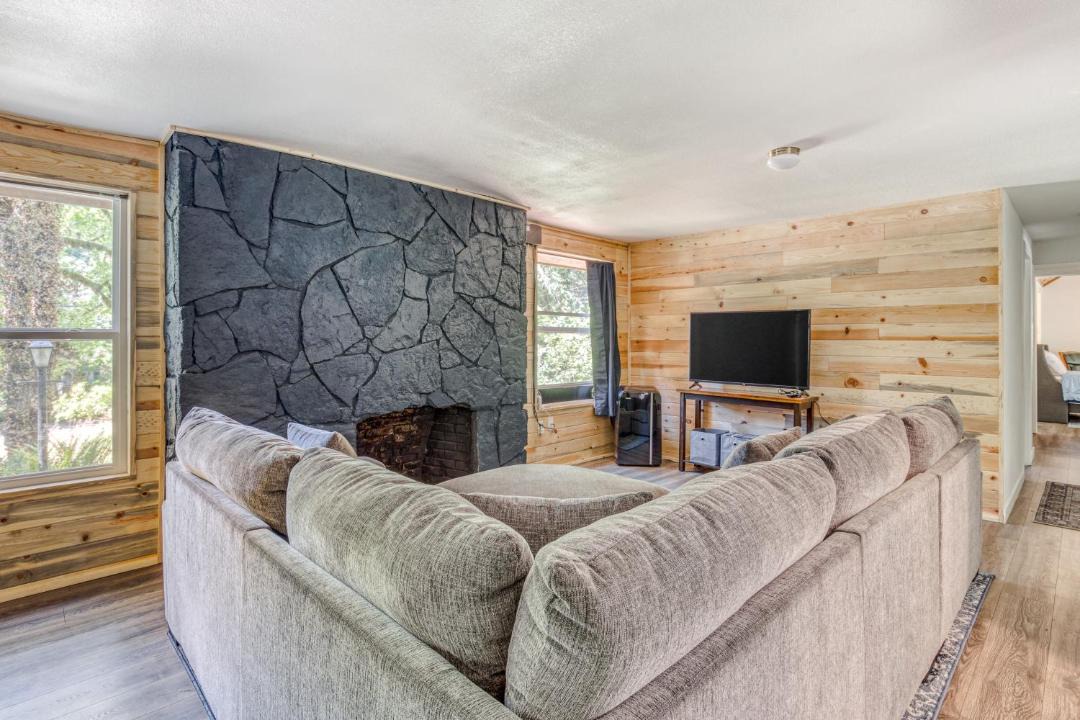 Photo of Others in Zigzag