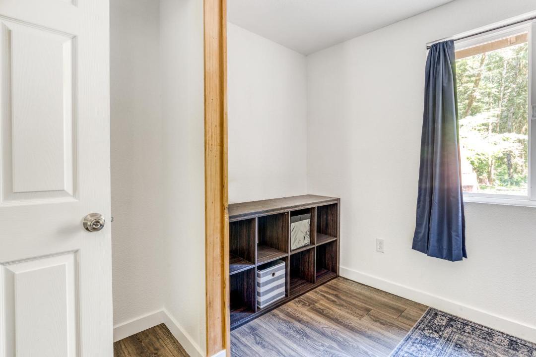 Photo of Others in Zigzag