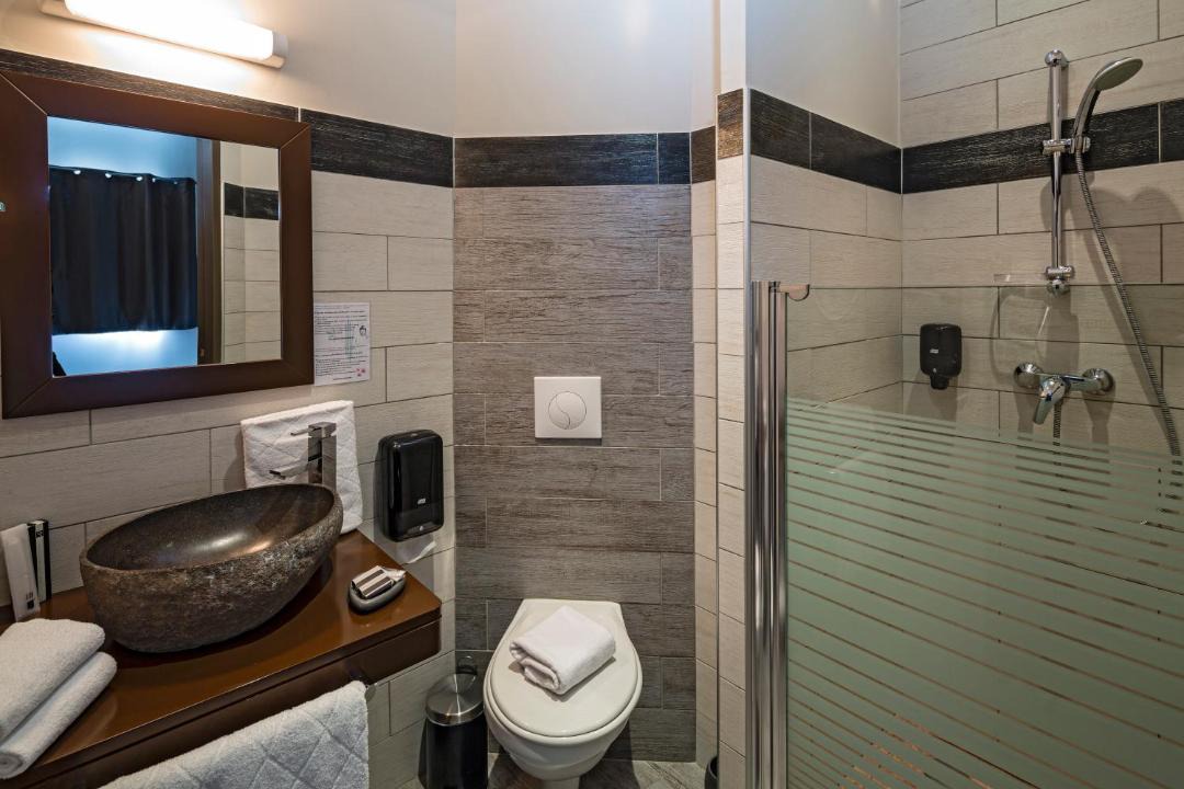 Photo of Others in Saint-Laurent-des-Arbres