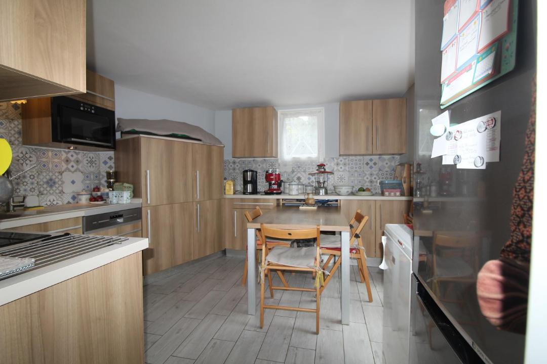 Photo of Kitchen in Saint-Julien-de-Chedon