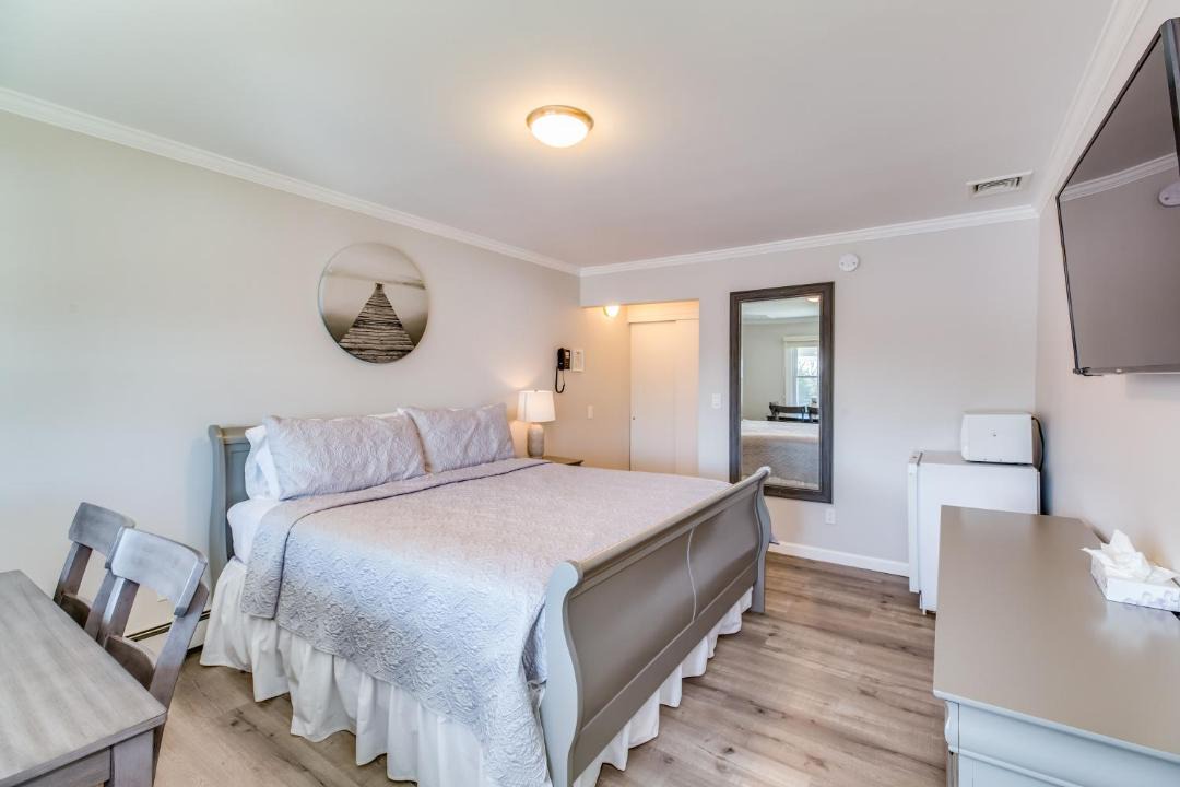 Photo of Others in Hampton Bays