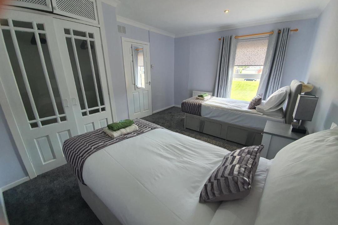 Photo of Others in Holytown