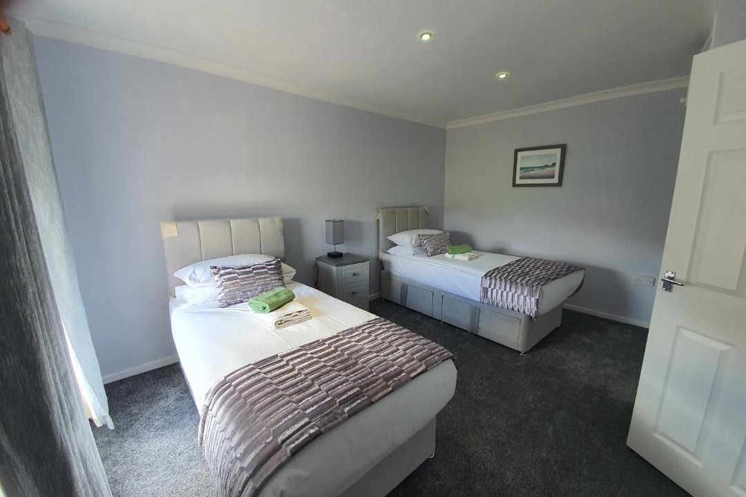 Photo of Others in Holytown