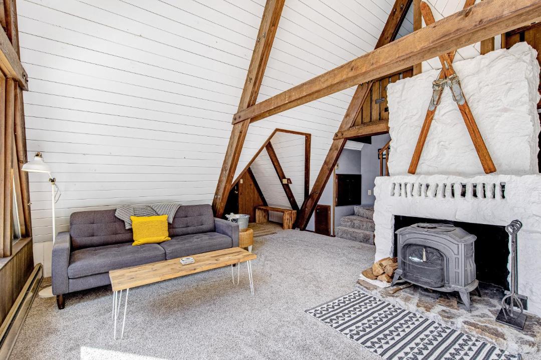 Photo of Livingroom in Hyak