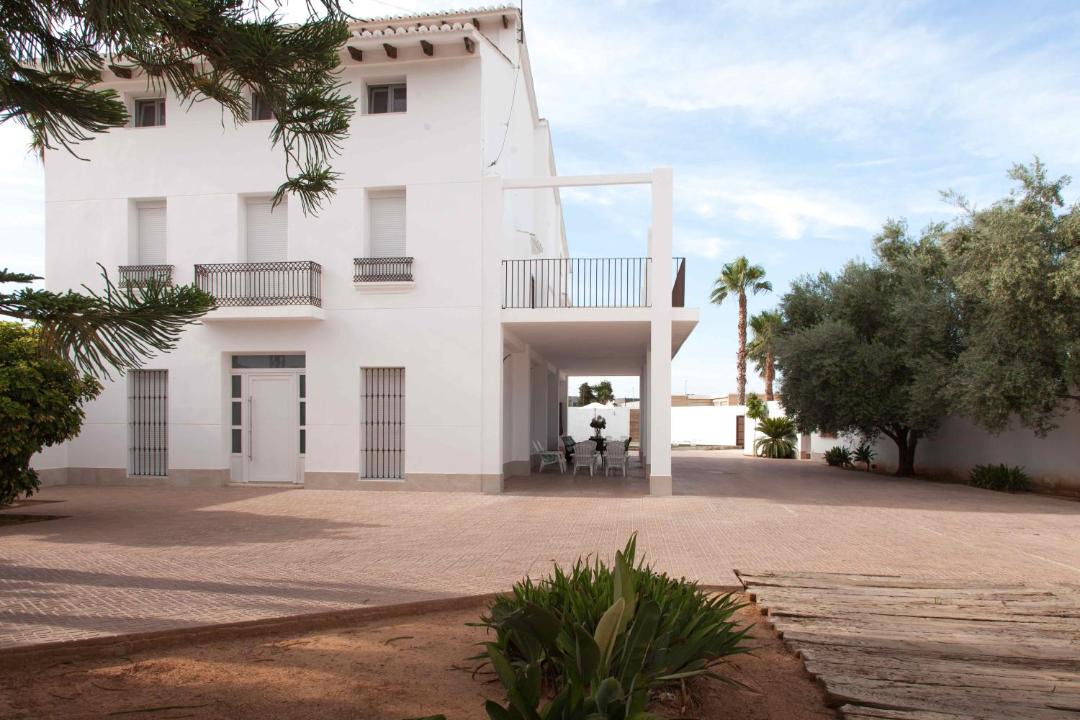 Photo of Buildings in Alberique
